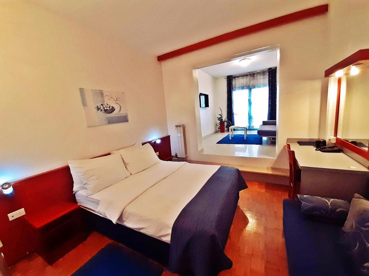 Rooms Vodisek - Depandansa Hotela Capris Capodistria Boutique Exteriör bild