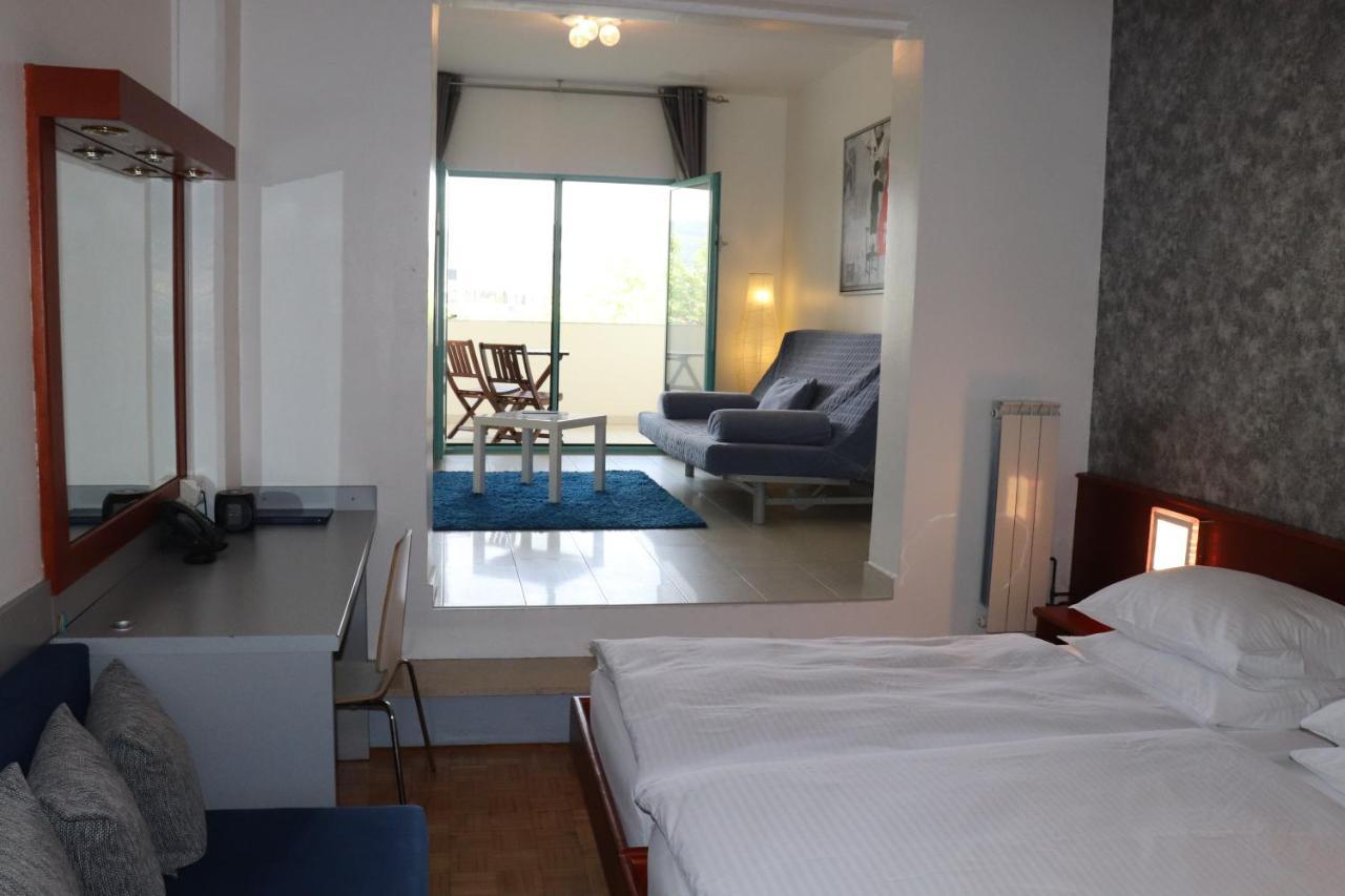 Rooms Vodisek - Depandansa Hotela Capris Capodistria Boutique Exteriör bild
